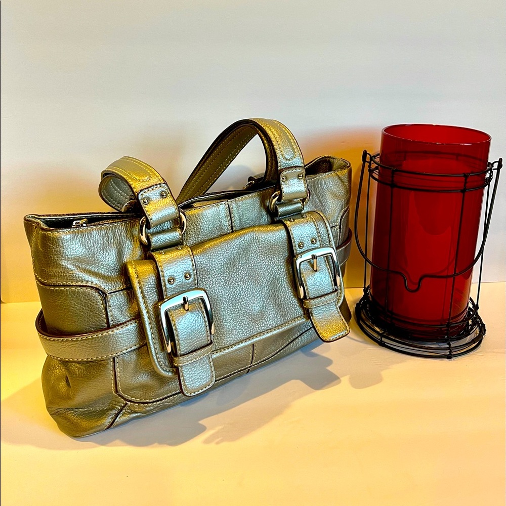❤️ Sophia Caperelli Josie Satchel - Silver ❤️